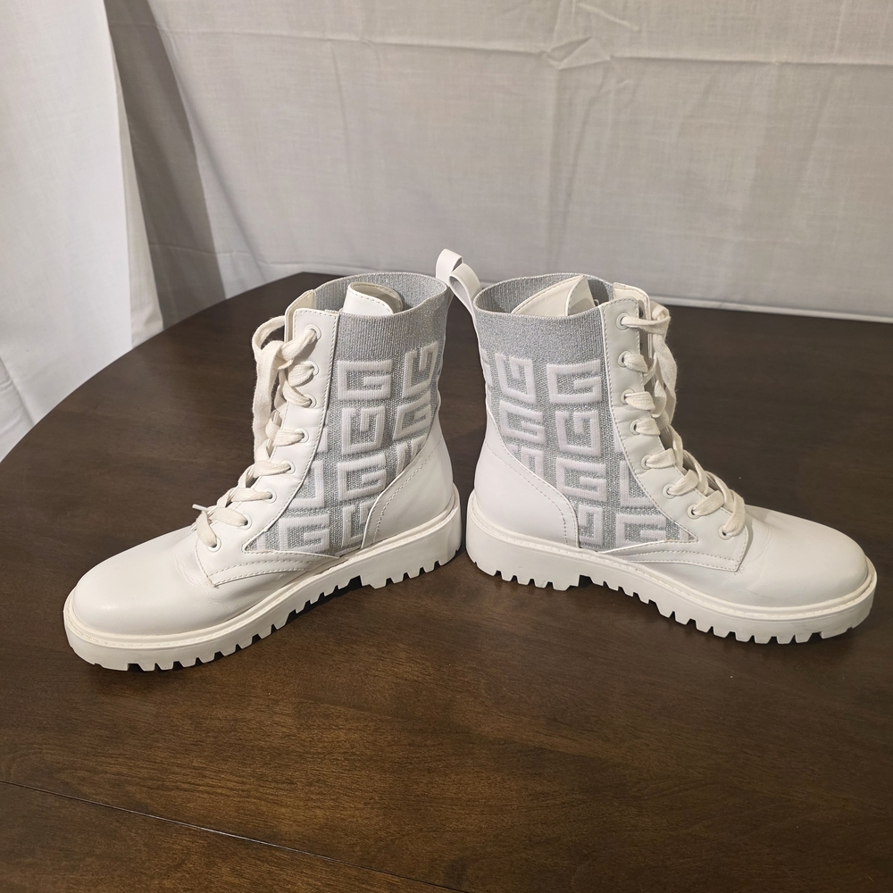 Guess "Gwolina" Combat, Moto, Platform White Monogram Statement Boots Sz 8.5 - Picture 7 of 12